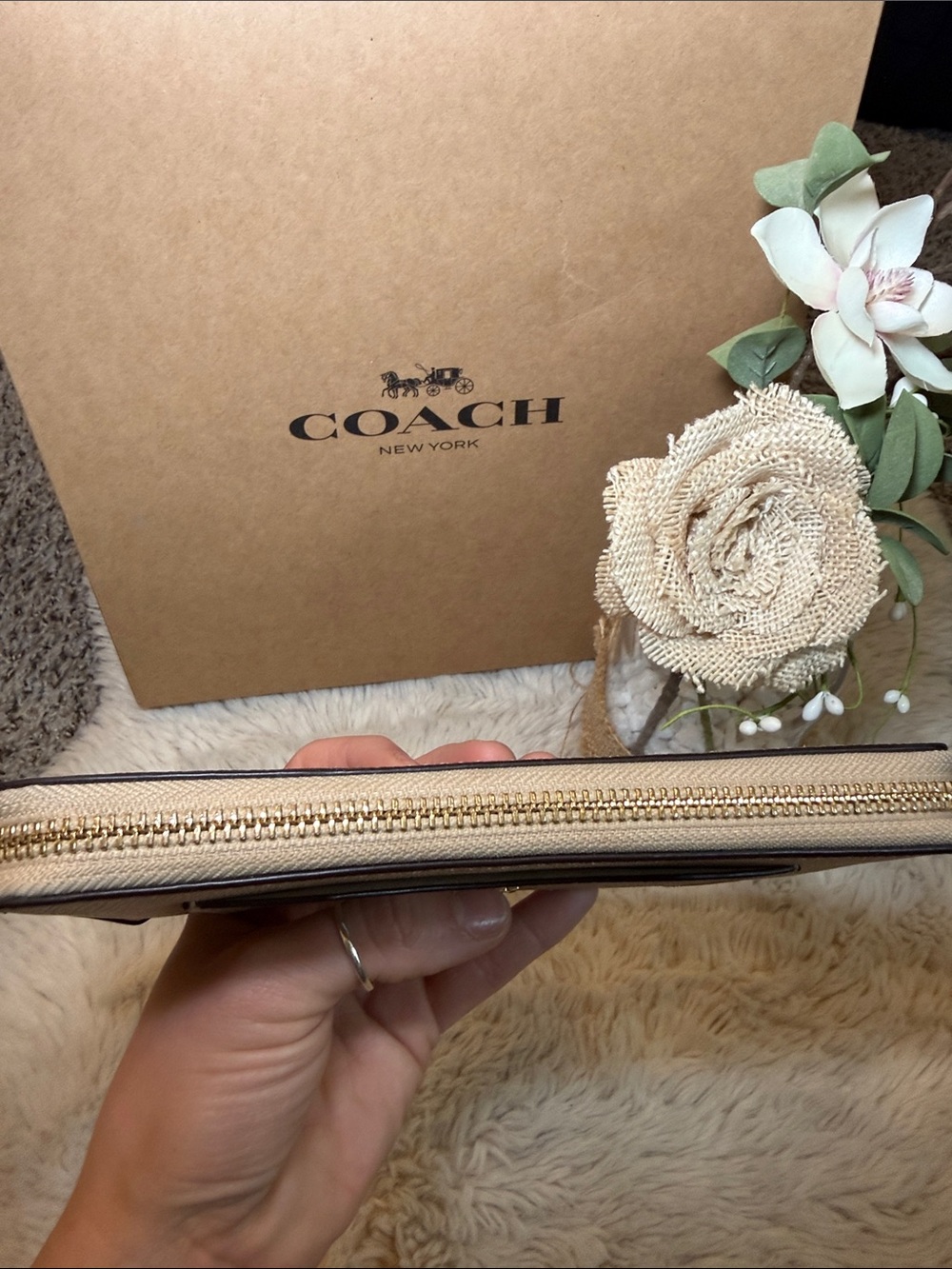 ✨ Coach Crossgrain Leather Accordion Zip Wallet✨ - Picture 6 of 14